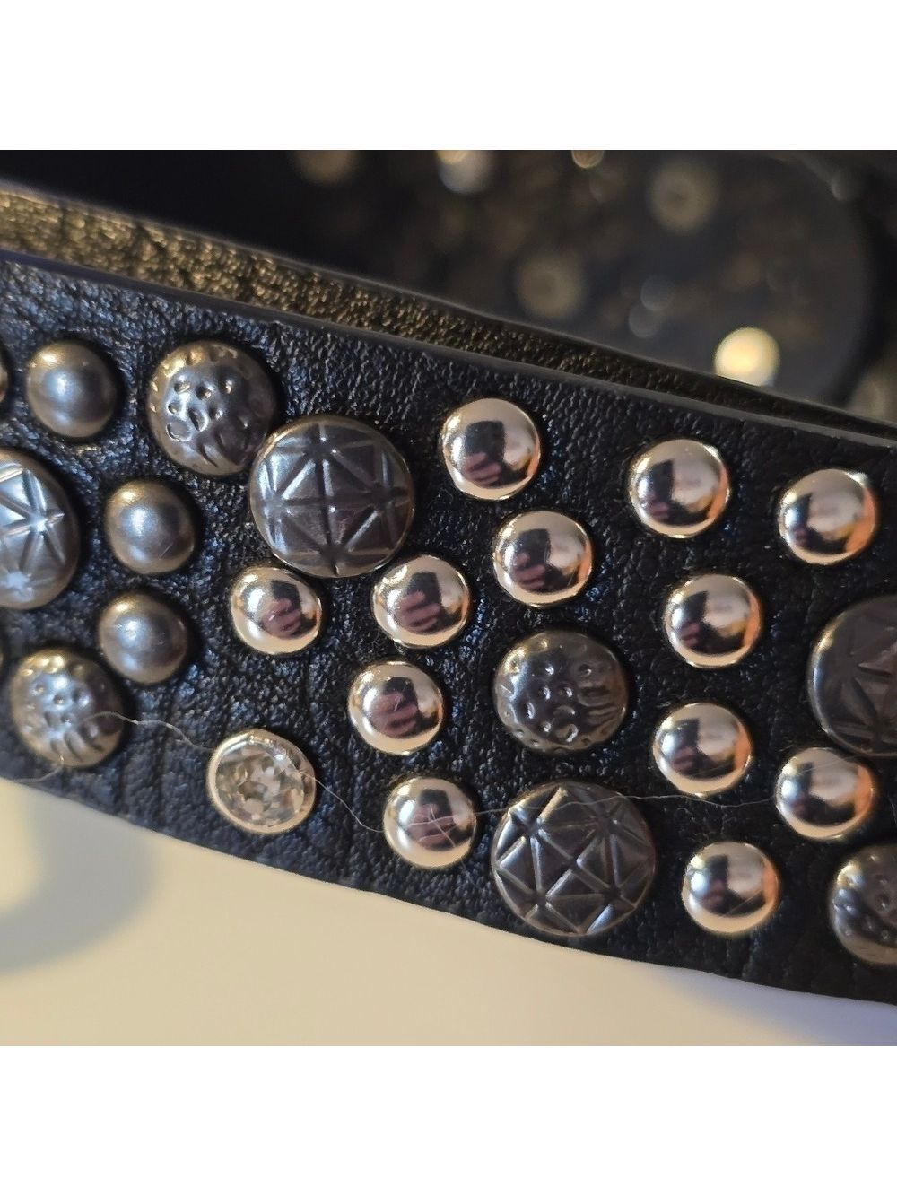 Studded faux leather belt color black - Picture 3 of 4